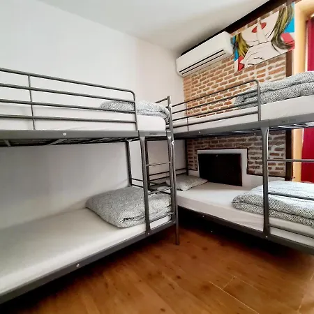 Hostal Arc House - Puerta Del Sol Only Adults *