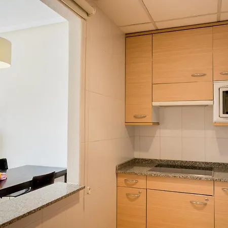 Aparthotel Compostela Madrid