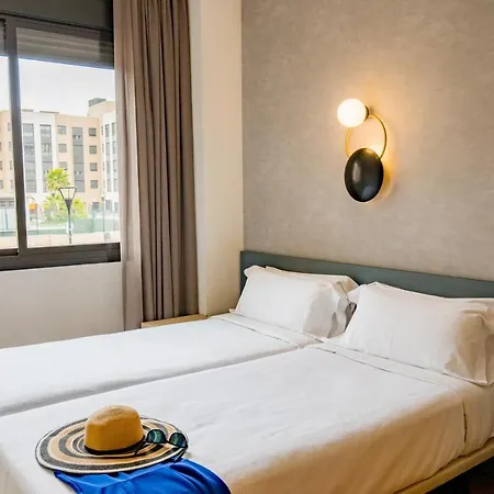 Compostela Aparthotel 3*