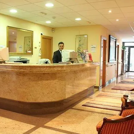 Arturo Soria Centro Hotel 4*