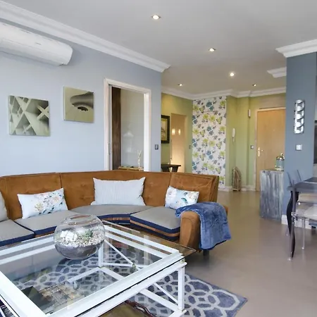 Mit House Nuevos Ministerios Ii En * Madrid