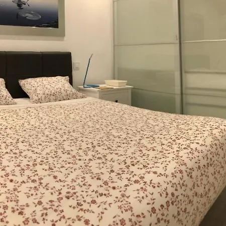 Apartment Metropolitano En - Nuevos Y Acogedores -aeropuerto Ifema Wanda *