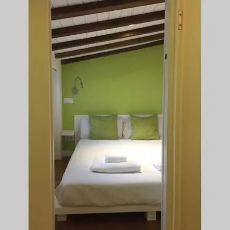 Plaza Mayor-acogedor Apartamento En Edificio Historico Del Centro-wifi Daire