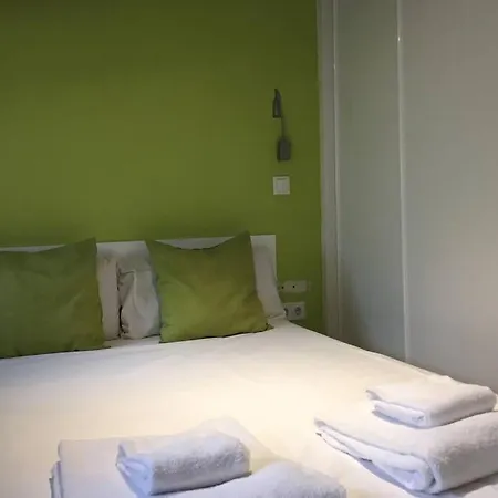 Daire Plaza Mayor-acogedor Apartamento En Edificio Historico Del Centro-wifi Madrid
