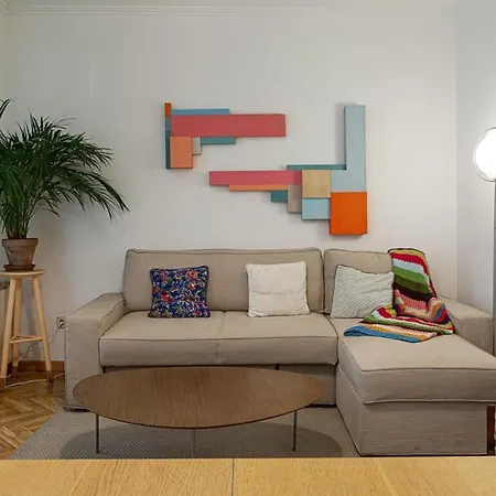Cute 1 Bedroom With A Balcony Apartment