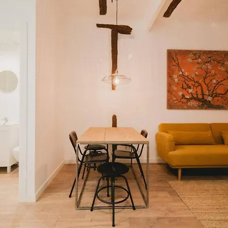 Charming Design Reina Sofia Madrid