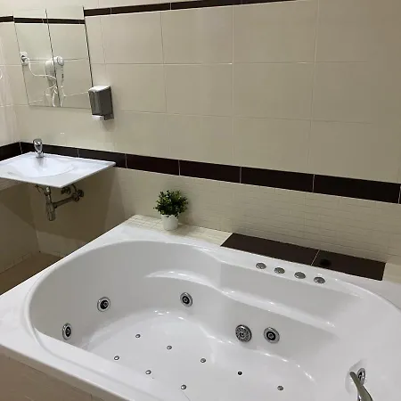 Guest house Perfect In The Center Of Madrid. Calle Fuencarral!!