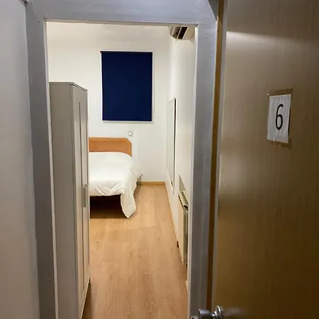 Guest house Perfect In The Center Of Madrid. Calle Fuencarral!! *