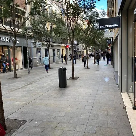 Perfect In The Center Of Madrid. Calle Fuencarral!! Guest house