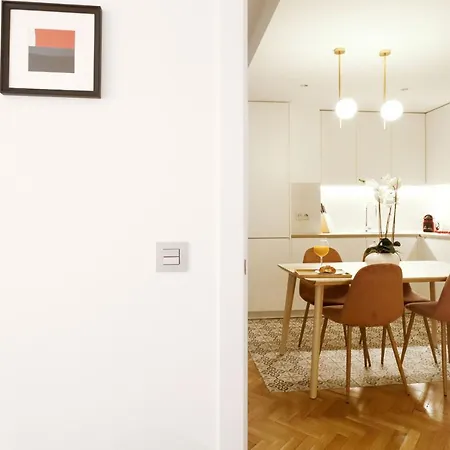 Royal Apartment *