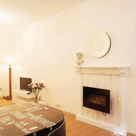 Dos Al Lado Del Metro Centrico Moderno Apartment