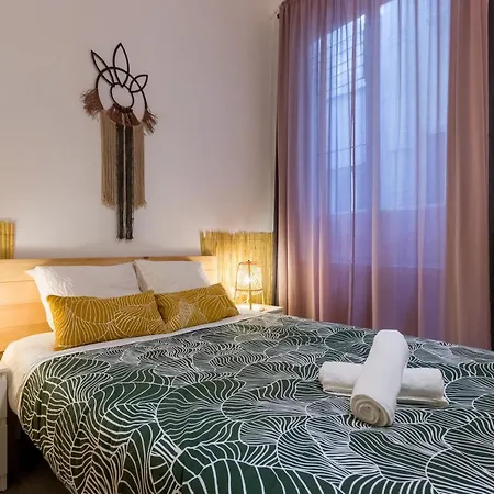 Social - Coliving & Coworking - Hostel
