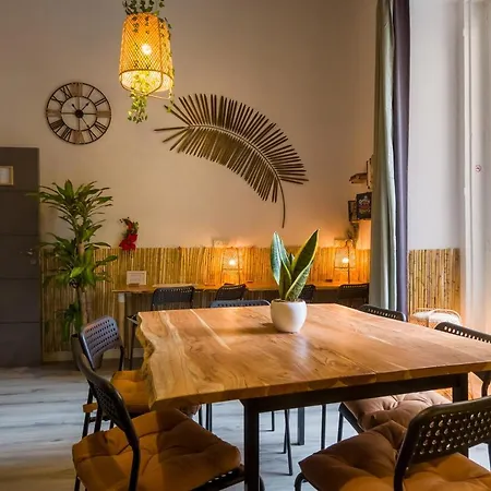 Social - Coliving & Coworking - Hostel *