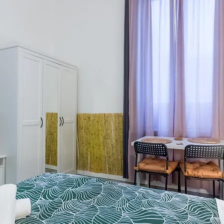 Social - Coliving & Coworking - * Madrid
