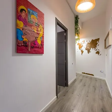 Social - Coliving & Coworking - *