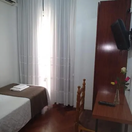 Guest house Esmeralda 2*