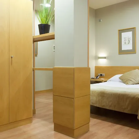 Victoria 4 Puerta Del Sol Hotell 3*