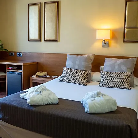 Sterling Hotel 3*