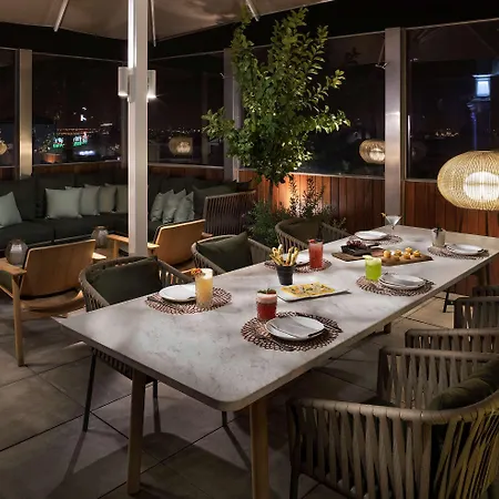 Me Reina Victoria By Meliá 4* Madrid