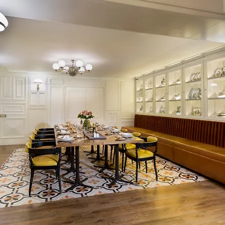 Boutique H10 De La Reina 4*