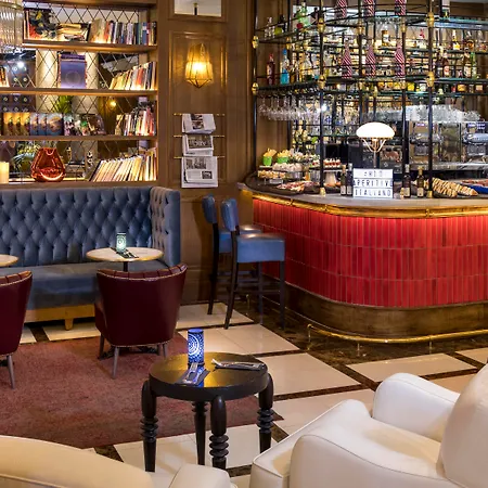 Boutique H10 De La Reina Hotel Madryt