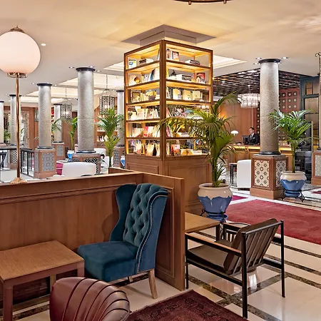 Hotel Boutique H10 De La Reina 4*