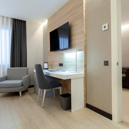 Hotel Liabeny 4*