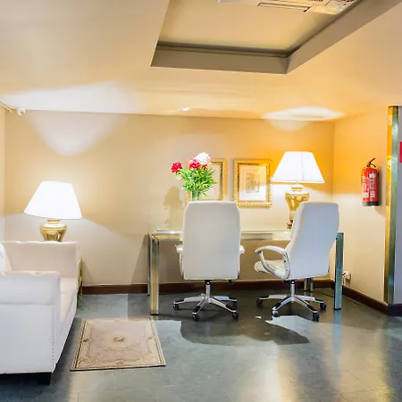 Tribu Malasana Aparthotel 3*