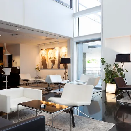 Hotel Axor Barajas 4*