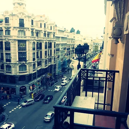Pensión Avenida 2*