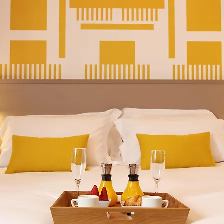 Otel One Madrid-plaza De Espana 4*
