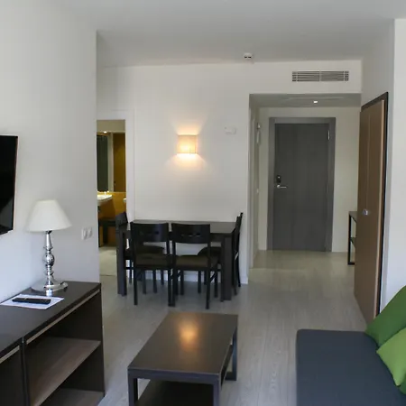 Recoletos Aparthotel