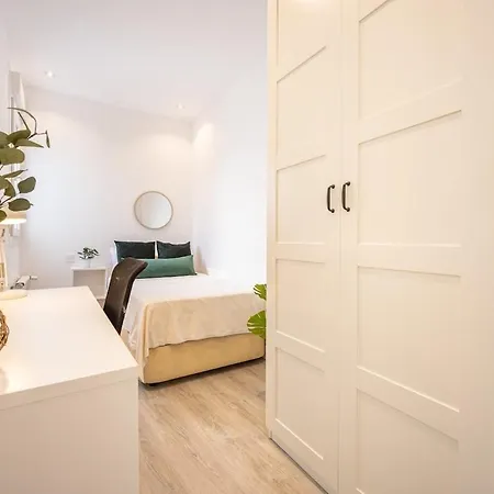 Apartamento Con Vistas En Lavapies Apartment *