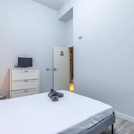 Apartment Apartamento Castizo En Rio Madrid