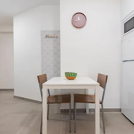 Apartment Dobo America