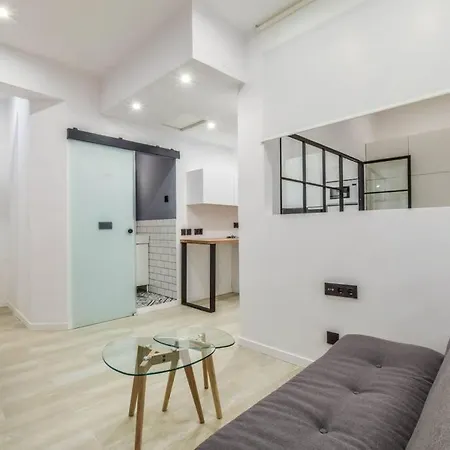 Pequeno Apartamento Reformado En Malasana مدريد