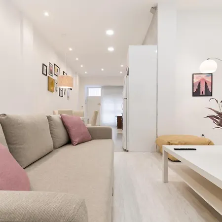 Apartment Acogedor Y Comodo A/c Madrid