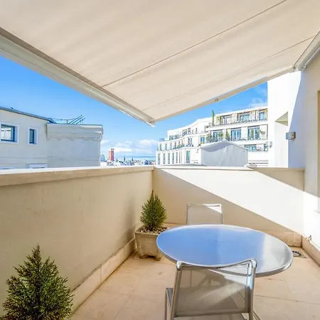 Quatro Puerta Del Sol Hotell 4*