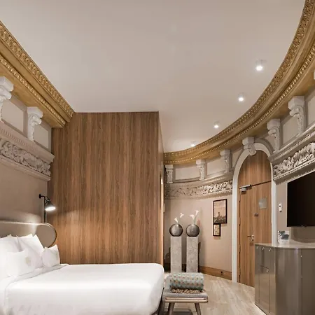 Hotel Circulo Gran Via, Autograph Collection (adults Only) Madrid