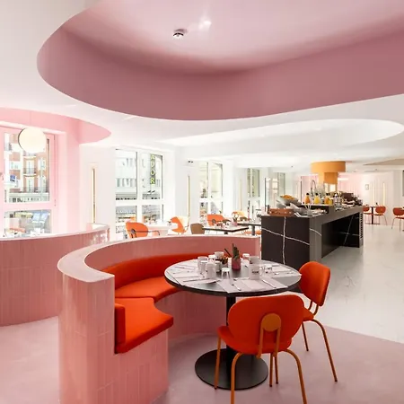 Ikonik Gran Via Hotel 4*