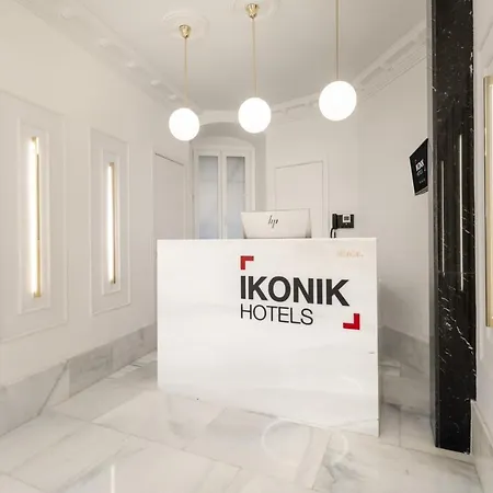 Ikonik Gran Via 4* Madrid