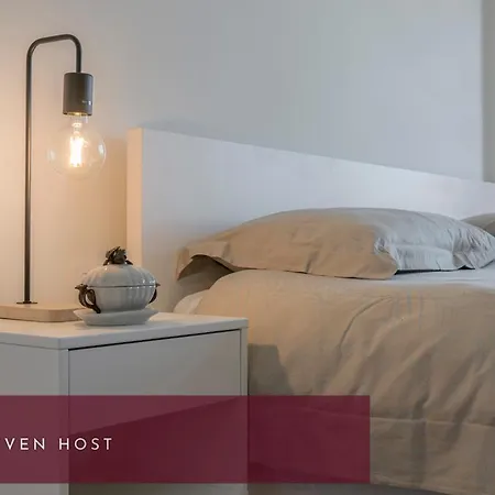 Apartment Luminoso Y Elegante En Urbanizacion De Lujo En Aravaca - / Con Piscina, Gimnasio Y Parking Privado Con Portero Y Vigilancia Madrid