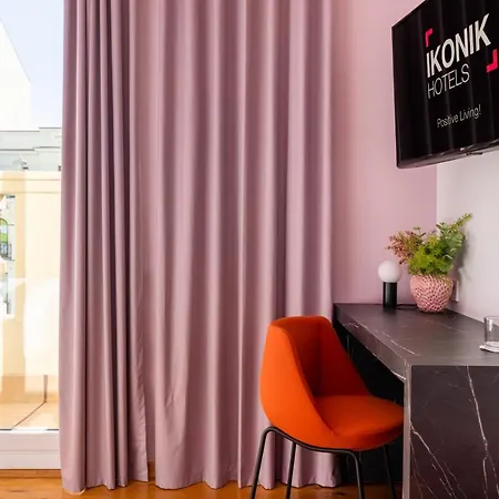 Ikonik Gran Via Hotel