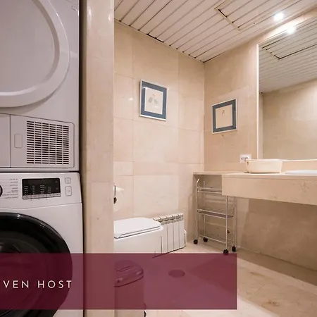 Luminoso Y Elegante En Urbanizacion De Lujo En Aravaca - / Con Piscina, Gimnasio Y Parking Privado Con Portero Y Vigilancia Apartment Madrid