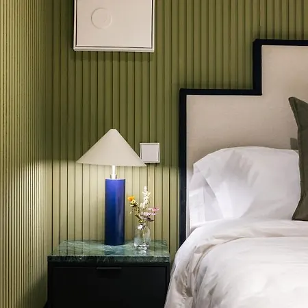 Stylish 4 +patio Luxury Gran Via Appartement Madrid