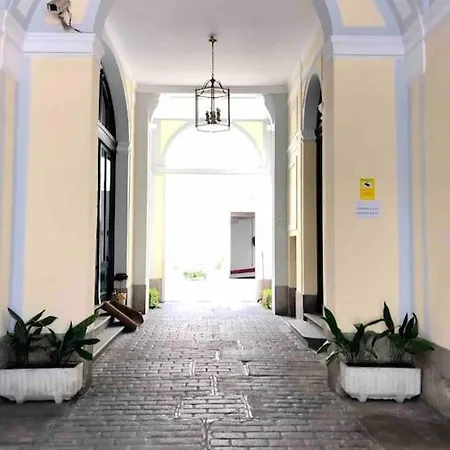 Amaizing Malasana. 6pax 2bd 2bth Apartment *