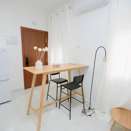 Apartament For Encantador Y Unico Estudio Temporal En El Centro Mlubº1 *
