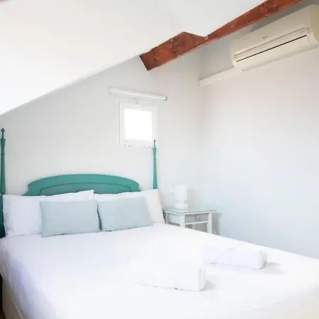 Cozy One-bedroom Penthhouse La Latina Appartement *