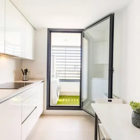 Apartamento Piso Climatizado Y Parking Madrid