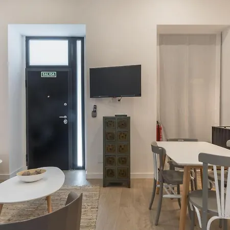 Modern Duplex -2bedrooms 2bathrooms-las Letras Apartment *